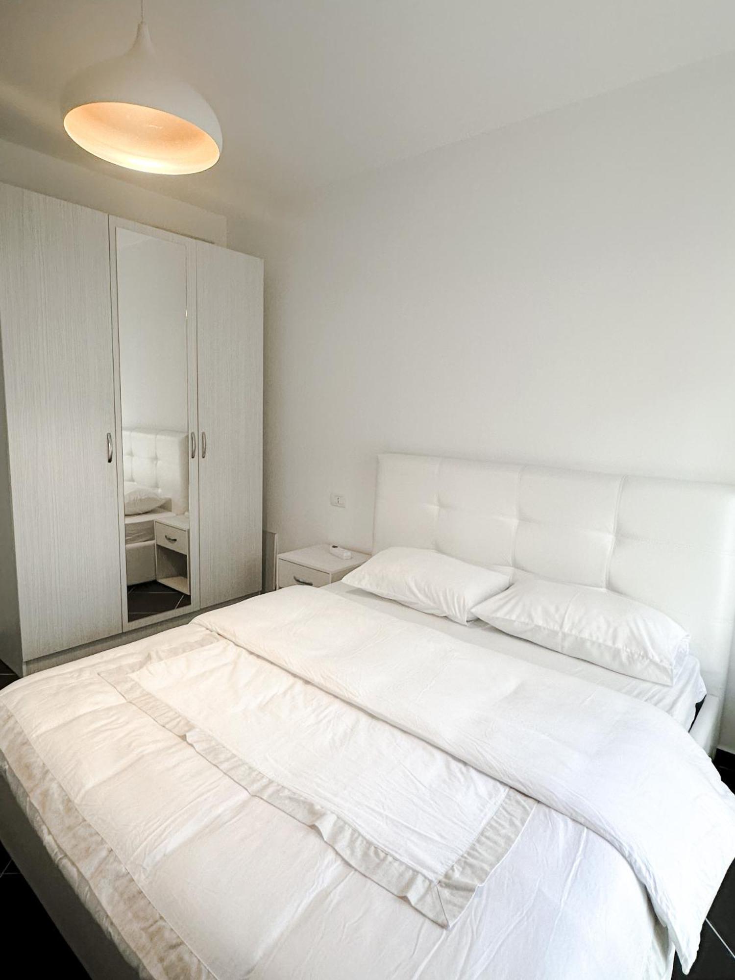 Sea View Apartments Durres Exterior photo